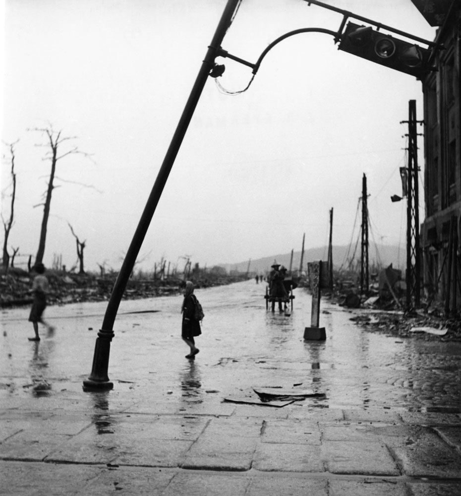 Aftermath in Hiroshima, September, 1945 (J.R. Eyerman) Aftermath in Hiroshima, September, 1945 (J.R. Eyerman)