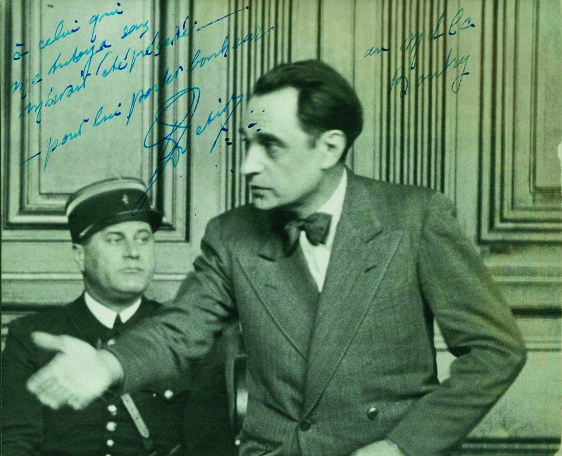 An autographed photo of Dr. Petiot