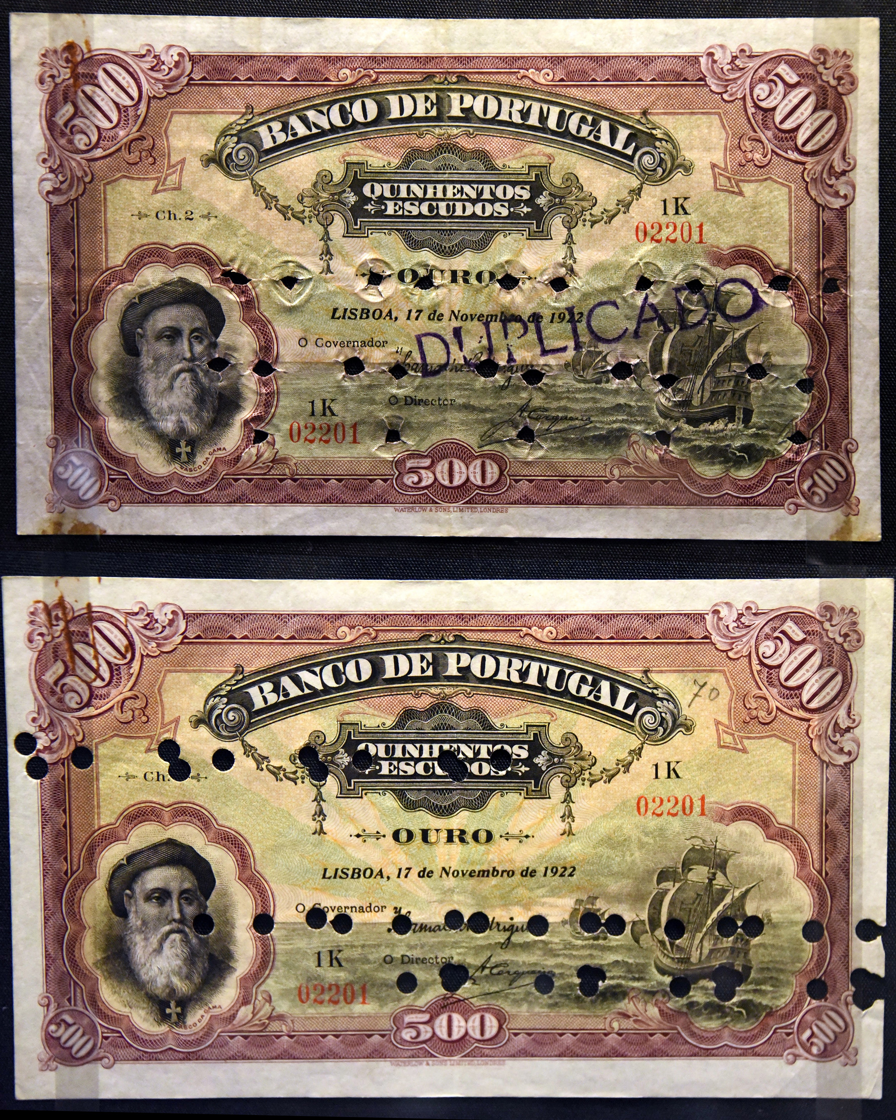 A counterfeit 500 escudo note and the real one (Wikipedia)