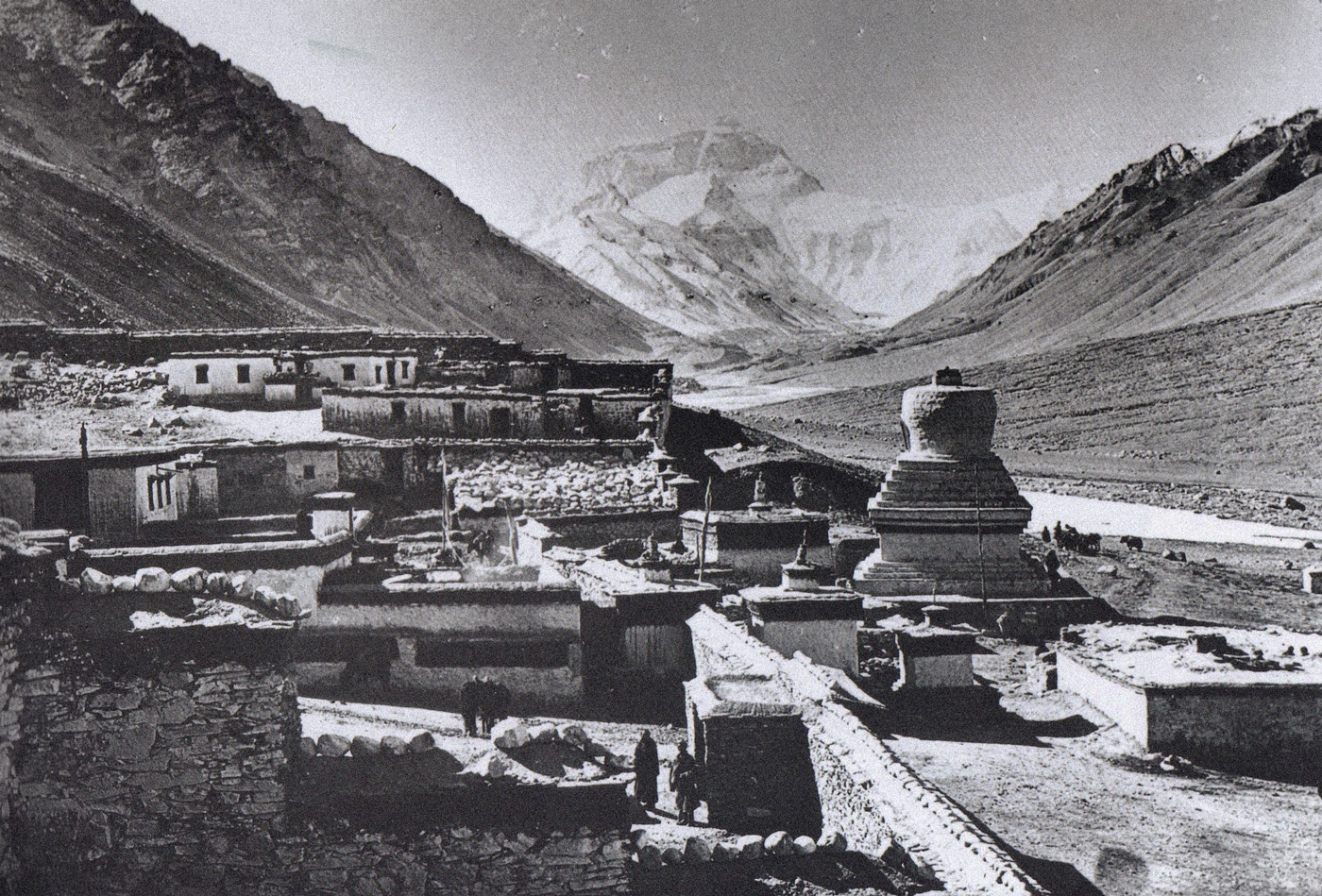 Rongbuk monastery ca. 1922